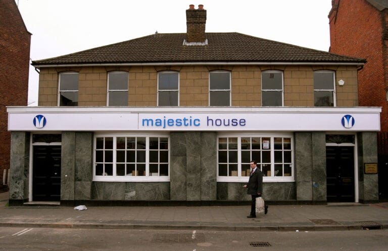 Mixed-use building with planning scope in Borehamwood