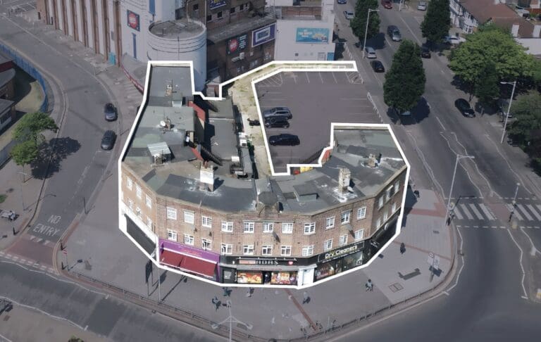 High-yielding mixed-use building in Barkingside