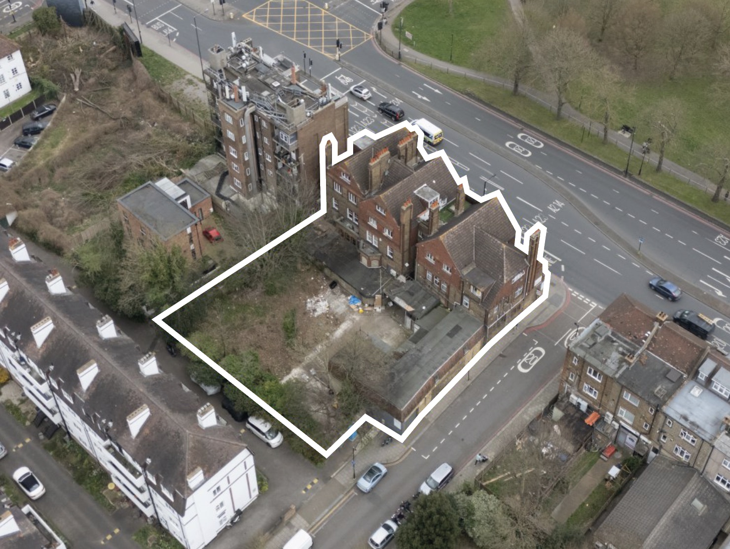 Hambly Mansions, 412-416 Streatham High Road, London, SW16 6EU