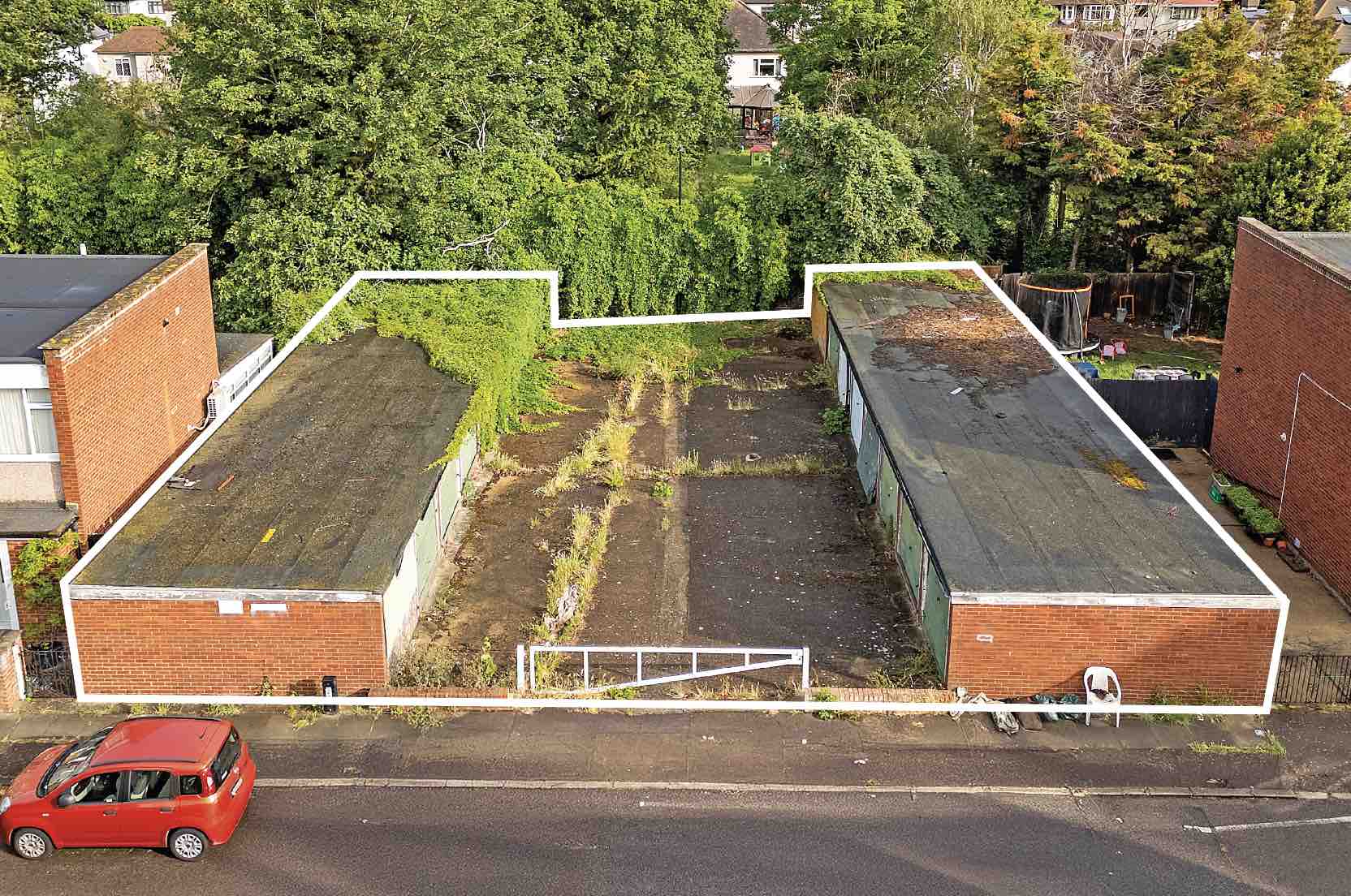 Garages between 27 & 29 Aldersgrove Avenue, Mottingham, Bromley, SE9