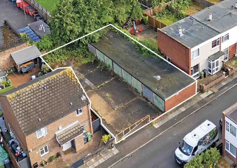 Development opportunity to create two houses in Bromley