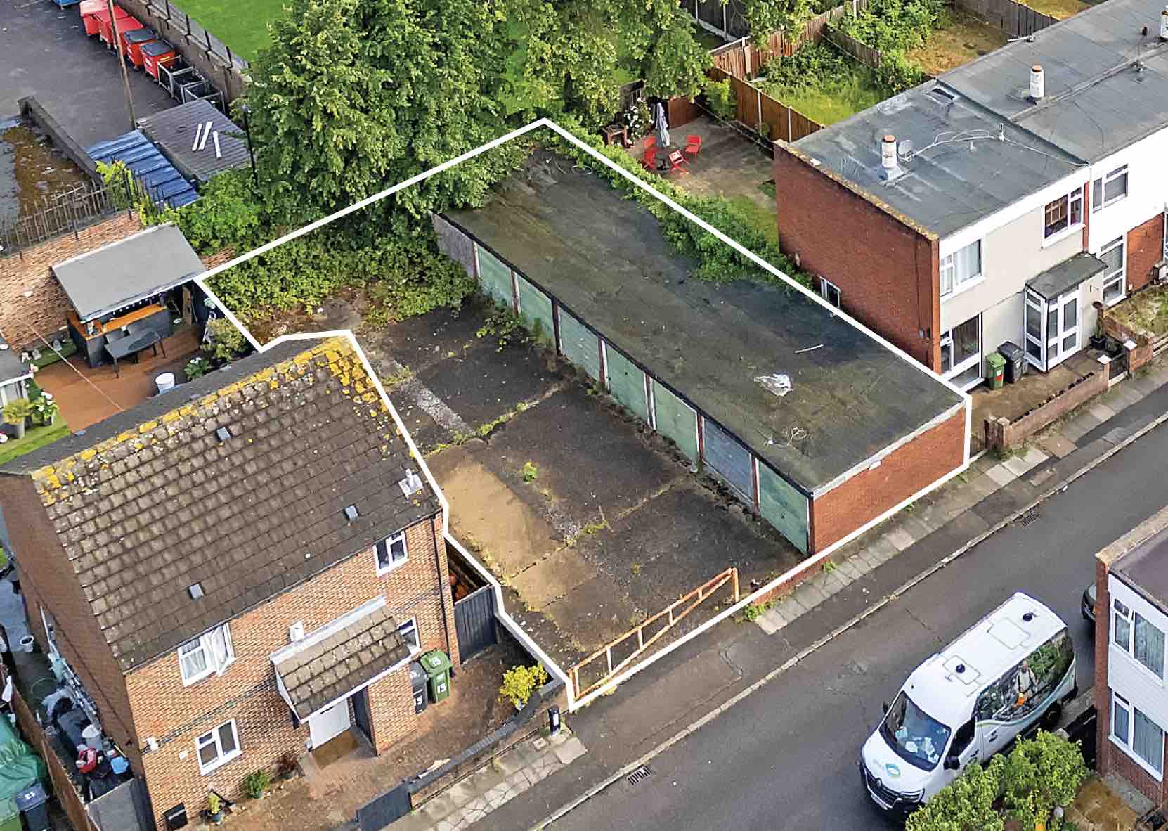 Garages Between 15 & 17 Aldersgrove Avenue, Mottingham, Bromley, SE9