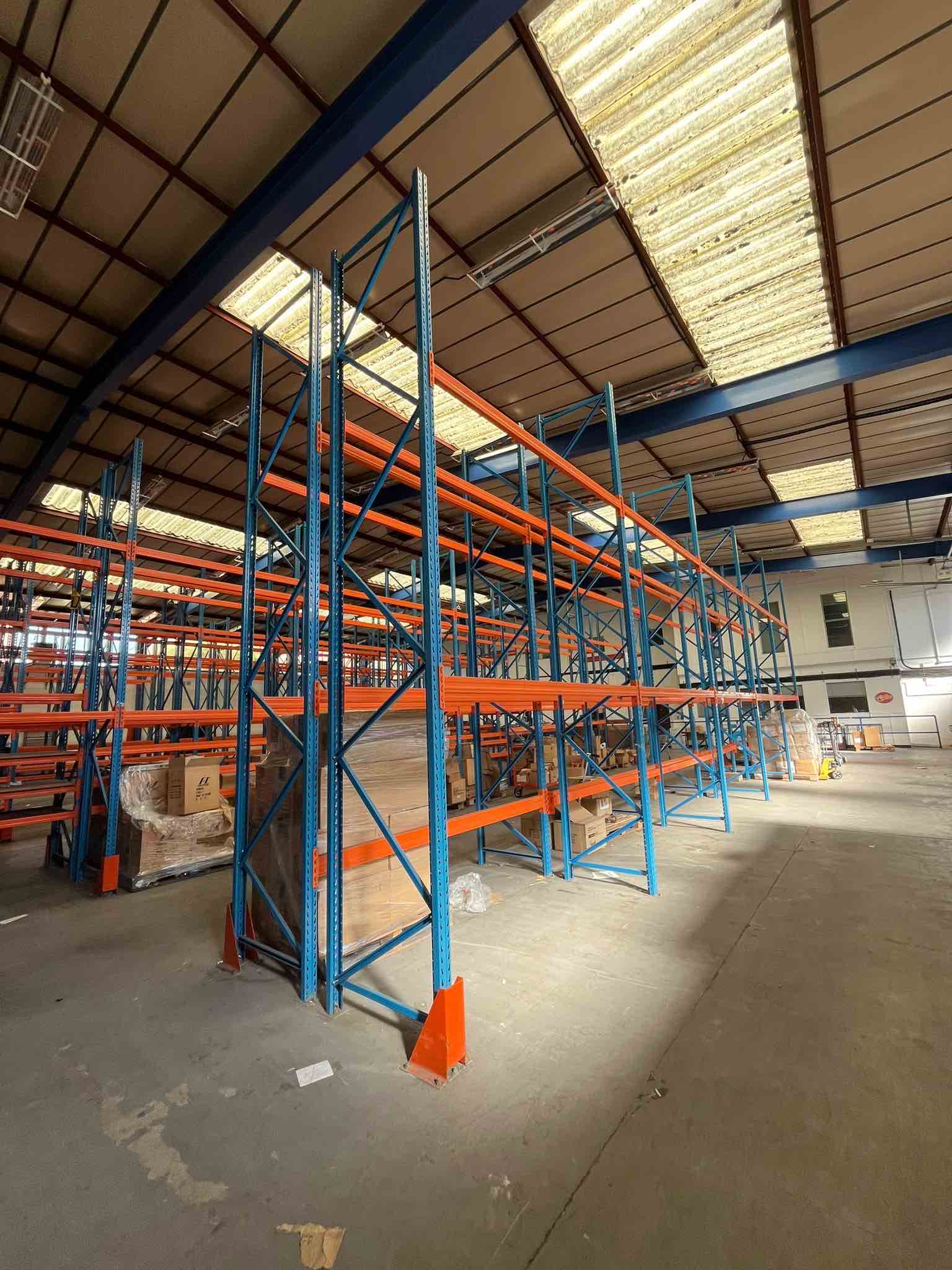Industrial unit in Markyate sold with vacant possession