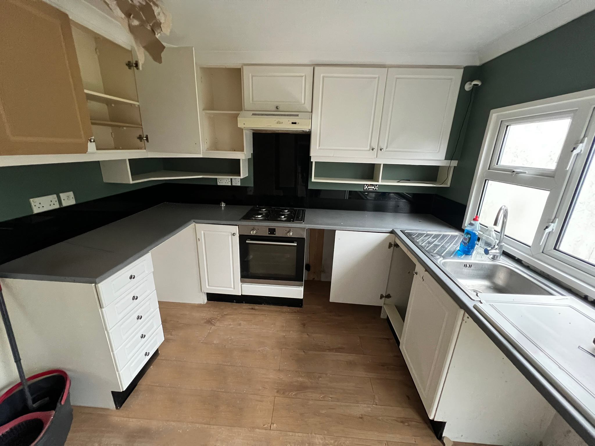 Consented extension opportunity to create 2,808 sqft detached dwelling in Kings Langley