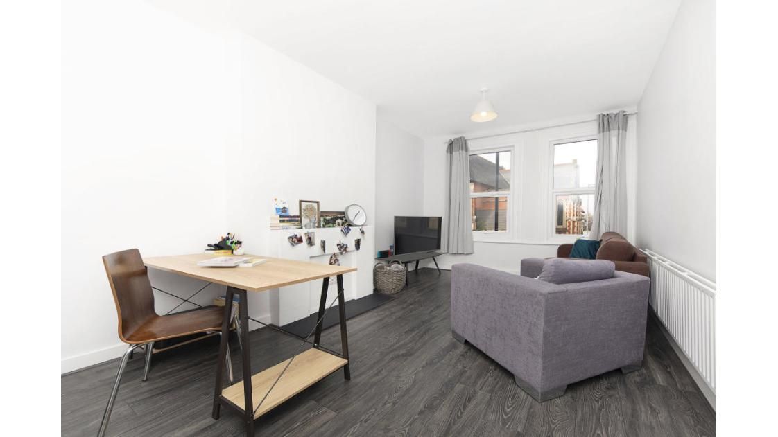 Freehold vacant commercial & residential investment in Wandsworth